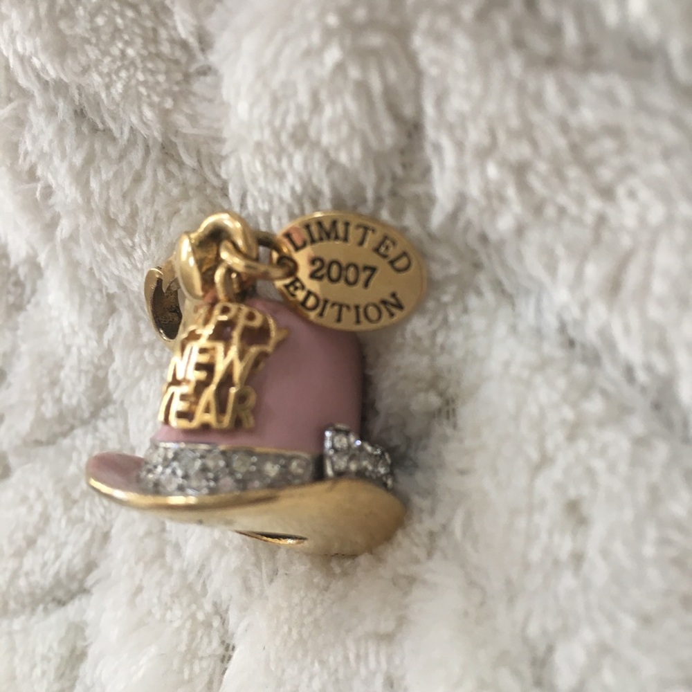 Limited Edition 2007 Pink & Gold New Year Hat Charm